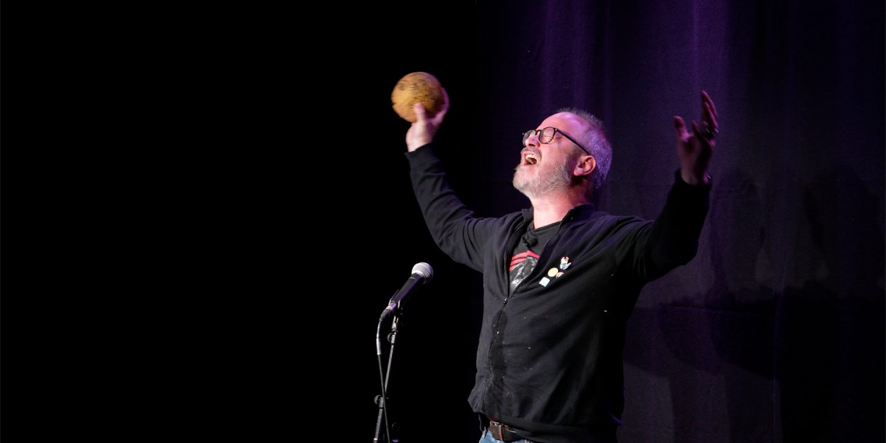 Fairy Lights and Burrito Stands – Robin Ince